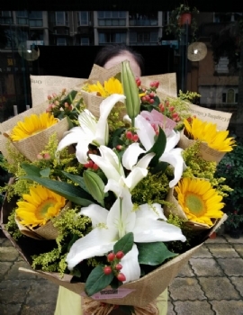 資陽市花木楠禮品花卉有限責(zé)任公司 以花傳情，匠心出品